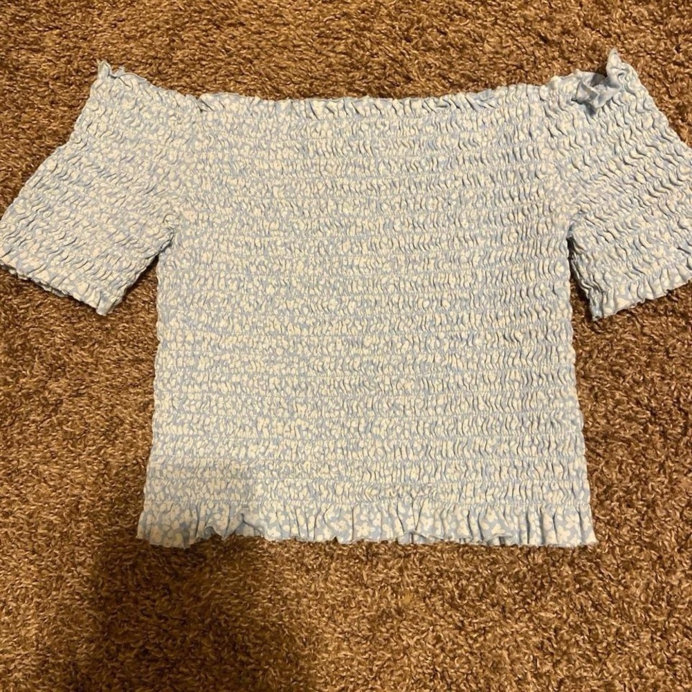 floral blue and white off the shoulder ruffle crop top